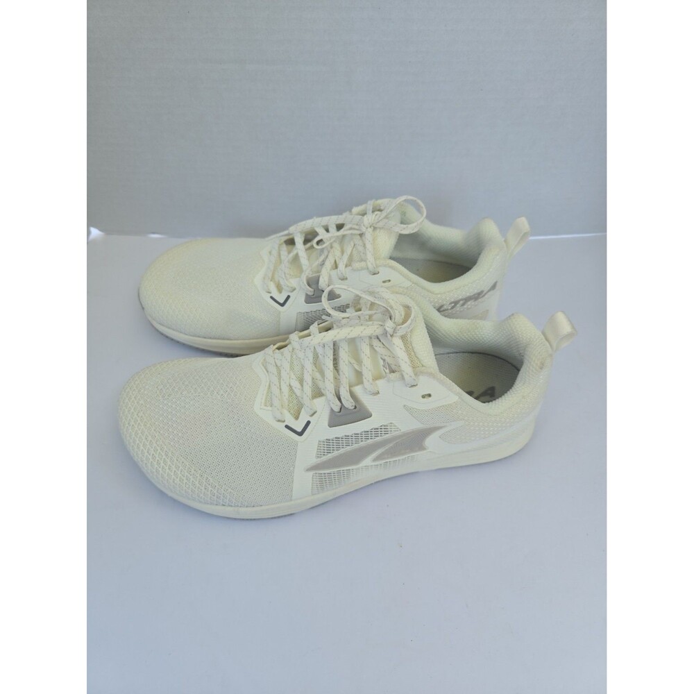 Altra Solstice XT 3 Men’s Size 9.5 White Running Training Sneakers